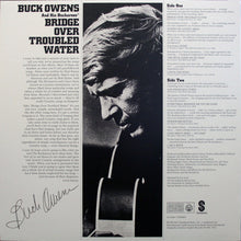Laden Sie das Bild in den Galerie-Viewer, Buck Owens And His Buckaroos : Bridge Over Troubled Water (LP, Album, RE, Cle)
