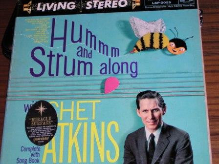 Chet Atkins : Hum And Strum Along With Chet Atkins (LP)