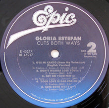 Laden Sie das Bild in den Galerie-Viewer, Gloria Estefan : Cuts Both Ways (LP, Album)
