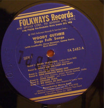 Laden Sie das Bild in den Galerie-Viewer, Woody Guthrie With Leadbelly, Cisco Houston, Sonny Terry And Bess Hawes : Sings Folk Songs (LP, Album, RE)
