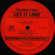 Load image into Gallery viewer, Sarah Vaughan : The Planet Is Alive ... Let It Live! (LP, Album, Gat)
