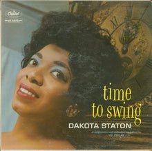 Laden Sie das Bild in den Galerie-Viewer, Dakota Staton : Time To Swing (LP, Album, Mono)
