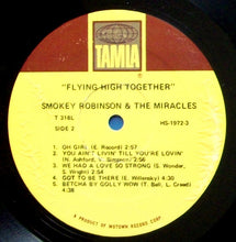 Laden Sie das Bild in den Galerie-Viewer, Smokey Robinson And The Miracles* : Flying High Together (LP, Album)
