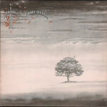 Laden Sie das Bild in den Galerie-Viewer, Genesis : Wind &amp; Wuthering (LP, Album, Tex)
