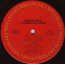 Laden Sie das Bild in den Galerie-Viewer, Phoebe Snow : It Looks Like Snow (LP, Album)
