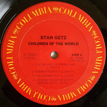 Laden Sie das Bild in den Galerie-Viewer, Stan Getz : Children Of The World (LP, Album)
