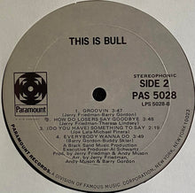 Laden Sie das Bild in den Galerie-Viewer, Bull (9) : This Is Bull (LP, Album, Mon)
