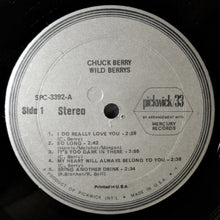 Laden Sie das Bild in den Galerie-Viewer, Chuck Berry : Wild Berrys (LP, Comp, RE)
