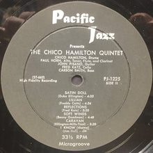 Laden Sie das Bild in den Galerie-Viewer, The Chico Hamilton Quintet : Chico Hamilton Quintet (LP, Album, Mono)
