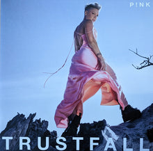 Laden Sie das Bild in den Galerie-Viewer, P!NK : Trustfall (LP, Album)
