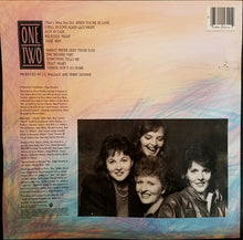 Laden Sie das Bild in den Galerie-Viewer, The Forester Sisters : The Forester Sisters (LP, Album, All)
