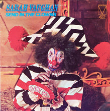 Laden Sie das Bild in den Galerie-Viewer, Sarah Vaughan : Send In The Clowns (LP, Album)
