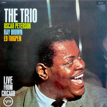 Laden Sie das Bild in den Galerie-Viewer, The Oscar Peterson Trio : The Trio : Live From Chicago (LP, Album, RE)
