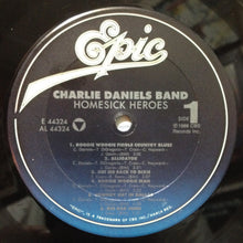 Laden Sie das Bild in den Galerie-Viewer, The Charlie Daniels Band : Homesick Heroes (LP, Album, Car)
