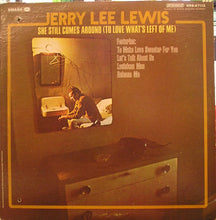 Laden Sie das Bild in den Galerie-Viewer, Jerry Lee Lewis : She Still Comes Around (To Love What&#39;s Left Of Me) (LP, Album)
