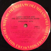 Charger l&#39;image dans la galerie, Larry Gatlin And The Gatlin Brothers Band* : Greatest Hits (LP, Comp, Ter)
