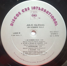 Load image into Gallery viewer, Julio Iglesias : Un Hombre Solo (LP, Album)
