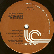 Laden Sie das Bild in den Galerie-Viewer, Bobby Shew : Outstanding In His Field (LP, Album)

