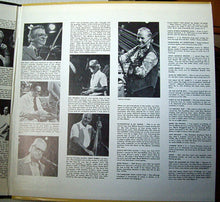 Laden Sie das Bild in den Galerie-Viewer, Johnny Gimble And The Texas Swing Pioneers : Still Swingin&#39; (2xLP, Album, Gat)
