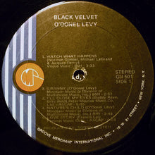 Laden Sie das Bild in den Galerie-Viewer, O&#39;Donel Levy : Black Velvet (LP, Album)
