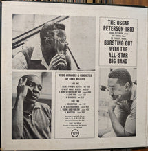 Laden Sie das Bild in den Galerie-Viewer, The Oscar Peterson Trio : Bursting Out With The All-Star Big Band (LP, Album, Gat)
