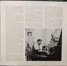 Charger l&#39;image dans la galerie, The Oscar Peterson Trio : Bursting Out With The All-Star Big Band (LP, Album, Gat)
