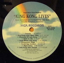 Laden Sie das Bild in den Galerie-Viewer, John Scott / Graunke Symphony Orchestra* : King Kong Lives (Original Motion Picture Soundtrack) (LP, Album)
