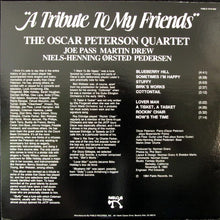 Laden Sie das Bild in den Galerie-Viewer, The Oscar Peterson Quartet : A Tribute To My Friends (LP, Album)
