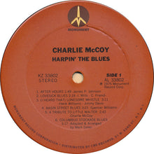 Laden Sie das Bild in den Galerie-Viewer, Charlie McCoy : Harpin&#39; The Blues (LP, Album, Ter)
