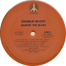 Laden Sie das Bild in den Galerie-Viewer, Charlie McCoy : Harpin&#39; The Blues (LP, Album, Ter)
