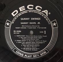 Laden Sie das Bild in den Galerie-Viewer, Sammy Davis Jr. : Sammy Swings (LP, Mono)
