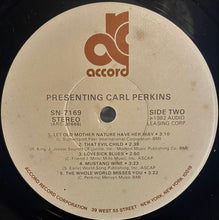 Laden Sie das Bild in den Galerie-Viewer, Carl Perkins : Presenting Carl Perkins (LP)

