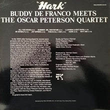 Laden Sie das Bild in den Galerie-Viewer, Buddy DeFranco meets The Oscar Peterson Quartet : Hark (LP)
