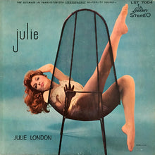 Laden Sie das Bild in den Galerie-Viewer, Julie London : Julie (LP, Album)
