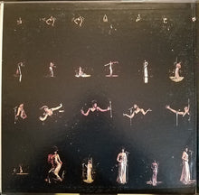 Laden Sie das Bild in den Galerie-Viewer, Shirley Bassey : Live At Carnegie Hall (2xLP, Album, Gat)
