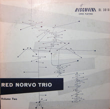 Laden Sie das Bild in den Galerie-Viewer, The Red Norvo Trio : Red Norvo Trio, Volume Two (10&quot;)
