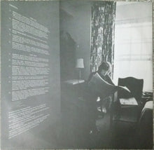 Laden Sie das Bild in den Galerie-Viewer, Graham Nash : Songs For Beginners (LP, Album, RE, RI )
