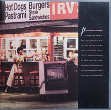 Laden Sie das Bild in den Galerie-Viewer, Linda Ronstadt : Living In The USA (LP, Album, PRC)
