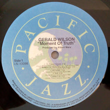 Laden Sie das Bild in den Galerie-Viewer, Gerald Wilson : Moment Of Truth (LP, Album, RE)
