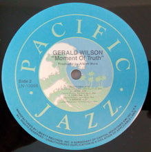 Laden Sie das Bild in den Galerie-Viewer, Gerald Wilson : Moment Of Truth (LP, Album, RE)
