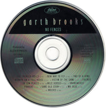 Laden Sie das Bild in den Galerie-Viewer, Garth Brooks : No Fences (CD, Album)
