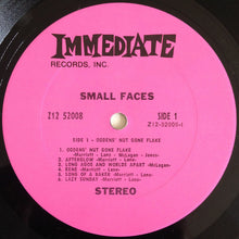 Laden Sie das Bild in den Galerie-Viewer, Small Faces : Ogdens&#39; Nut Gone Flake (LP, Album, San)
