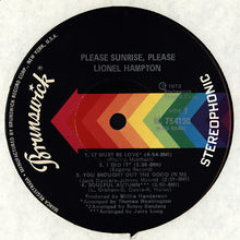 Laden Sie das Bild in den Galerie-Viewer, Lionel Hampton : Please Sunrise (LP)
