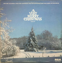 Laden Sie das Bild in den Galerie-Viewer, Various : A Very Merry Christmas - Volume VII (LP, Comp)
