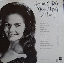 Charger l&#39;image dans la galerie, Jeannie C. Riley : Give Myself A Party (LP, Album)
