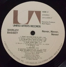 Laden Sie das Bild in den Galerie-Viewer, Shirley Bassey : Never Never Never (LP, Album, Gat)

