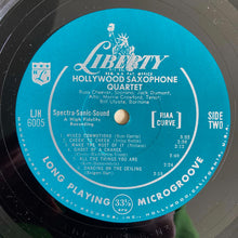 Laden Sie das Bild in den Galerie-Viewer, Hollywood Saxophone Quartet : Jazz In Hollywood (LP, Album, Mono)
