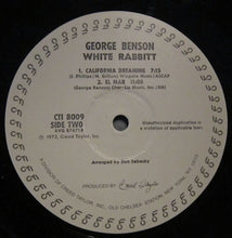 Laden Sie das Bild in den Galerie-Viewer, George Benson : White Rabbit (LP, Album, RE)
