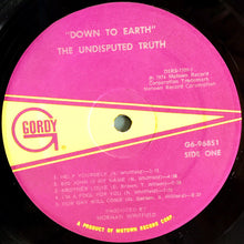 Laden Sie das Bild in den Galerie-Viewer, The Undisputed Truth* : Down To Earth (LP, Album)
