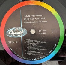 Laden Sie das Bild in den Galerie-Viewer, The Four Freshmen : The Four Freshmen And Five Guitars (LP, Album)
